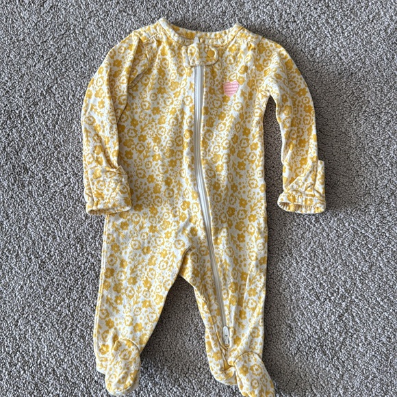 Newborn Girl Bundle - Picture 4 of 7